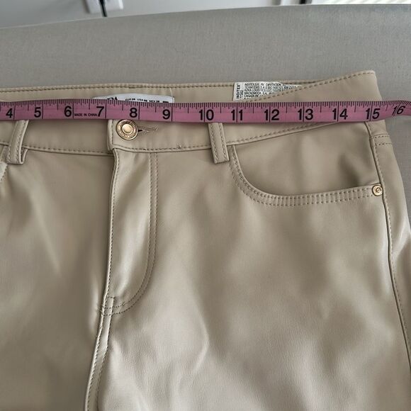 ZARA Women’s Faux Leather Pants Beige/Cream Size 6US - Picture 6 of 12